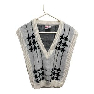 Cherry Stix Vintage Sweater Vest - Medium - Houndstooth - Black White